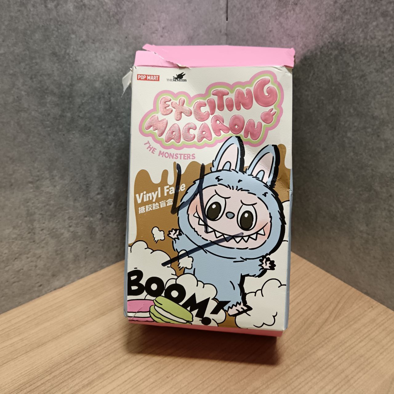 Игрушка Pop Mart Labubu The Monsters "Exciting Macarons" Blind Box (1 штука) Фото 1