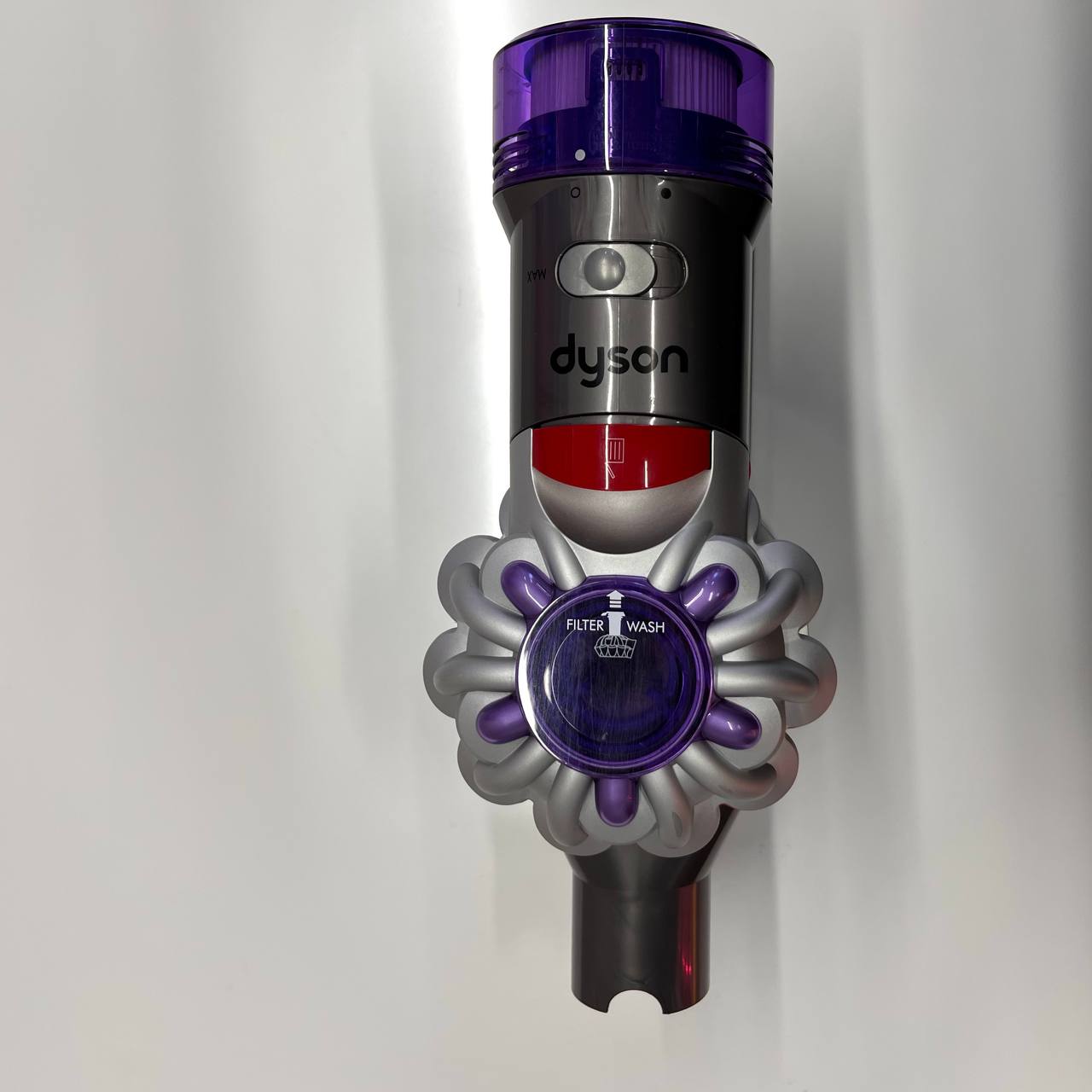 Вертикальный пылесос Dyson V8 Tactical (447026-01), серебристый/никель_element_detail_photo