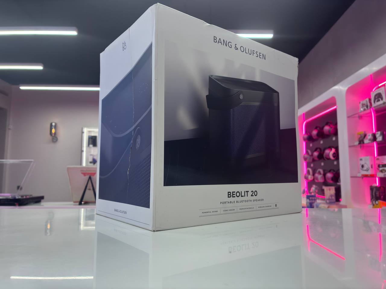 Bang & Olufsen Beolit 20, черный Фото 6