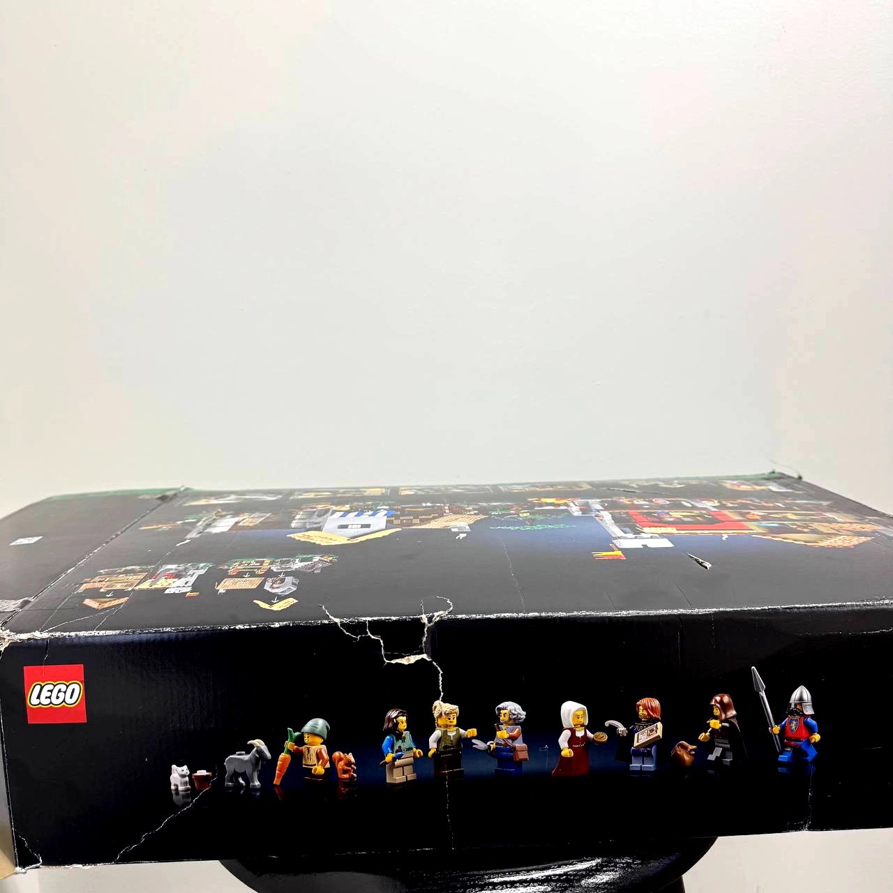 Конструктор LEGO Medieval Town Square, 10332 Фото 2