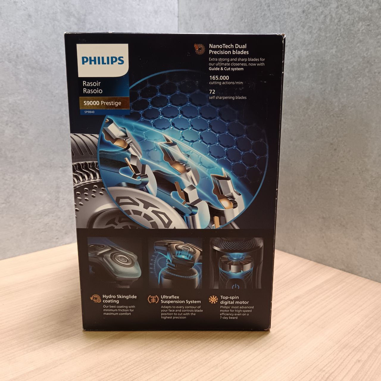 Электробритва Philips Shaver S9000 Prestige SP9840/32 Фото 5