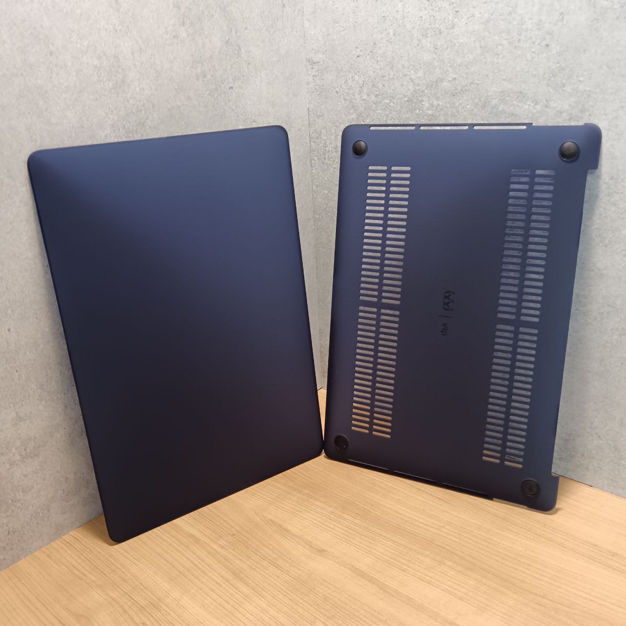 Чехол для ноутбука vlp Plastic Case для MacBook Pro 16" 2021, темно-синий Фото 2