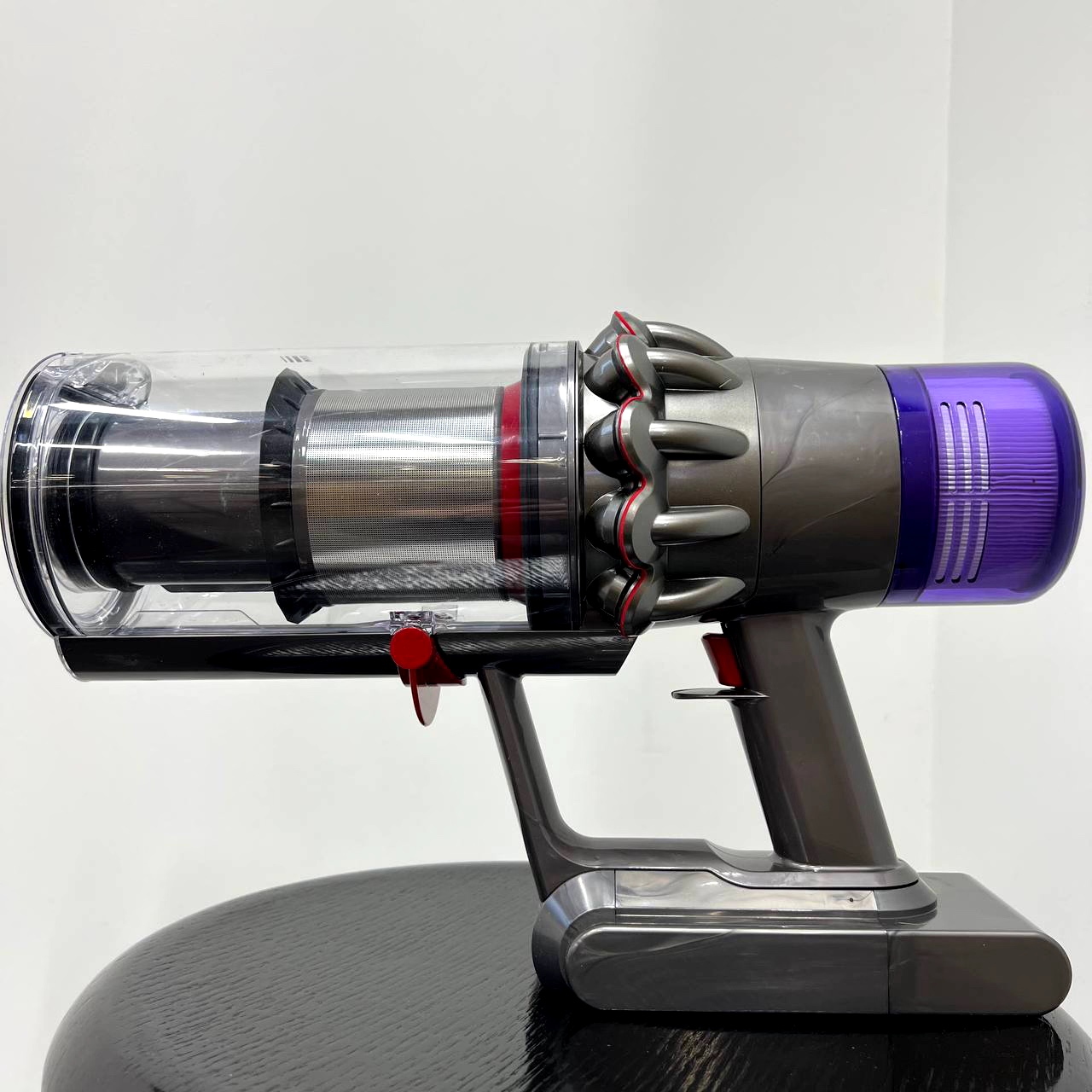 Вертикальный пылесос Dyson V11 Extra (SV28), красный_element_detail_photo