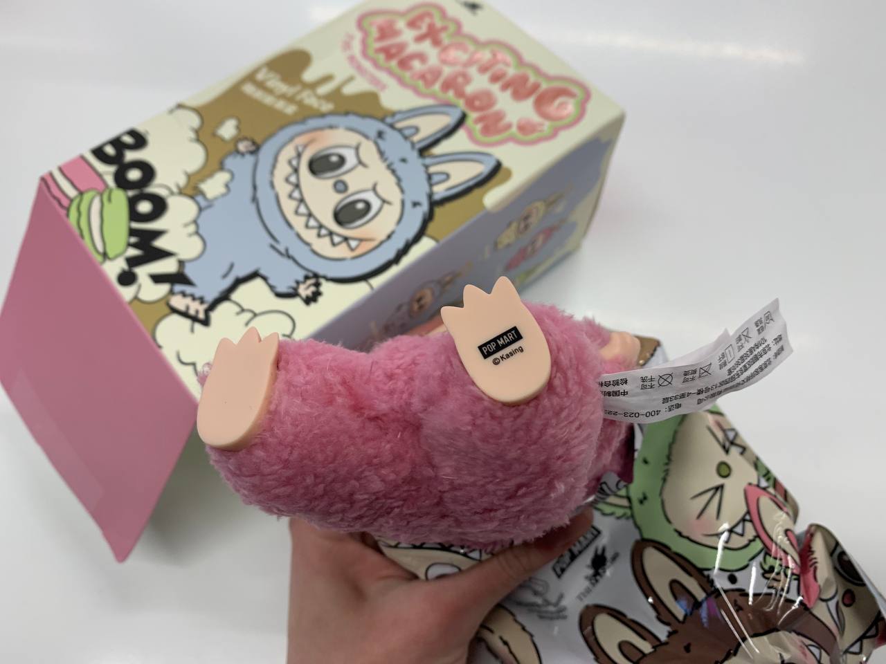 Игрушка Pop Mart Labubu The Monsters "Exciting Macarons" Blind Box (1 штука) Фото 4