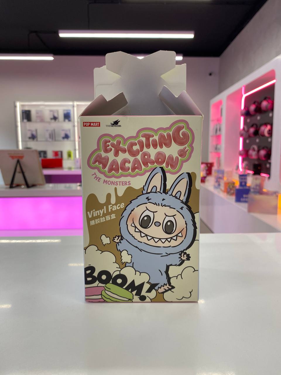 Pop Mart Labubu The Monsters "Exciting Macarons" Blind Box (1 штука), синий Фото 1