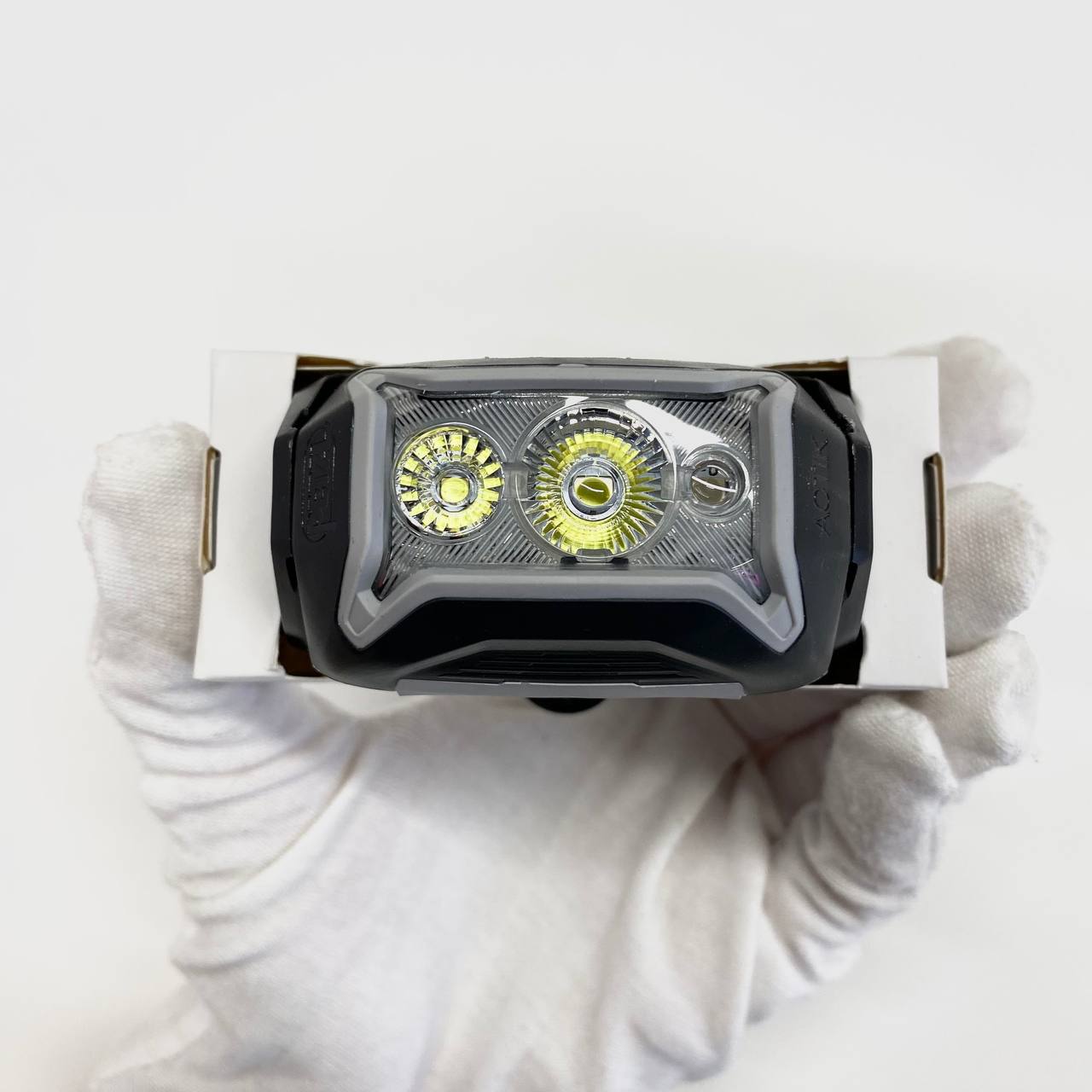 Налобный фонарь Petzl Actik Core, серый Фото 2