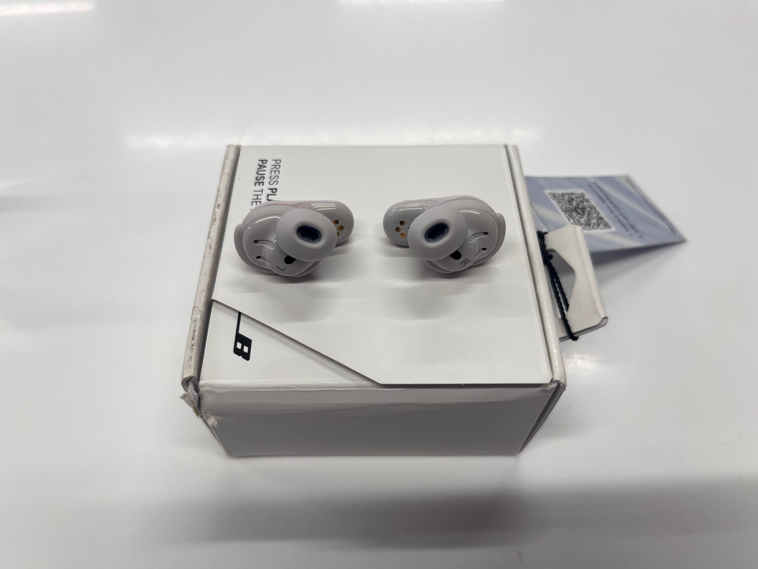 Беспроводные наушники Bose QuietComfort Ultra Earbuds, белый Фото 4