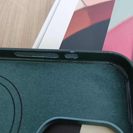 Чехол "vlp" Ecopelle Case с MagSafe для iPhone 15 Pro Max, темно-зеленый (Limited Edition) Фото 5