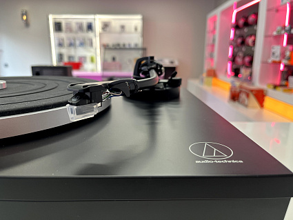 Виниловый проигрыватель Audio-Technica AT-LP5X, черный Фото 6