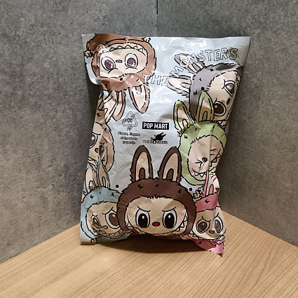 Игрушка Pop Mart Labubu The Monsters "Exciting Macarons" Blind Box (1 штука) Фото 3