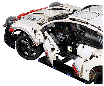 Конструктор LEGO Technic 42096 Порше 911 RSR Фото 7