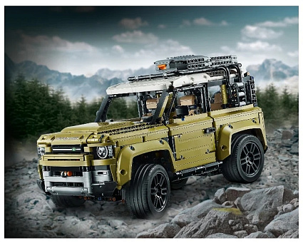 Конструктор LEGO Technic 42110 Land Rover Defender Фото 4