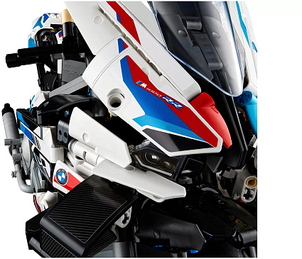 Конструктор LEGO Technic 42130 BMW M 1000 RR Фото 6