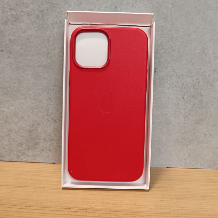 Чехол Apple MagSafe для iPhone 12 Pro Max, кожа, красный (PRODUCT)RED Фото 3