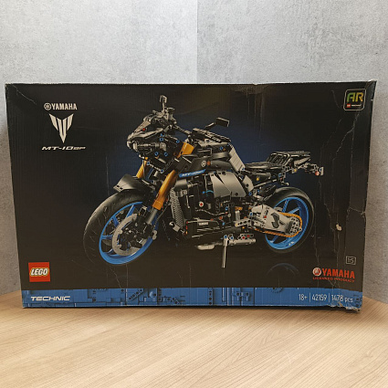 Конструктор LEGO Technic 42159, Yamaha MT-10 SP Фото 2