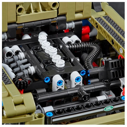 Конструктор LEGO Technic 42110 Land Rover Defender Фото 11