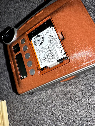 Fujifilm Instax Mini 90 Neo Сlassic, коричневый Фото 6