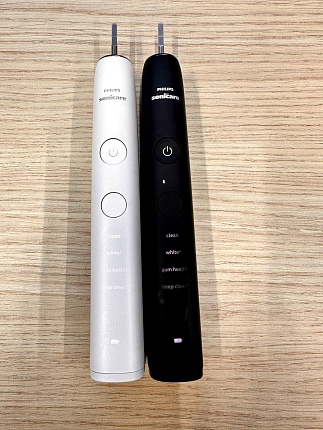 Электрическая зубная щетка Philips HX9914/57 Sonicare Diamond Clean Фото 3